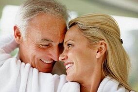 laimīgs vīrietis, kurš palielināja savu potenci pēc 50